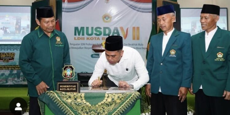Wali Kota Blitar, Syaiqul Muhibbin meresmikan Gedung Lembaga Dakwah Islam Indonesia (LDII) Kota Blitar. Foto: LINES.