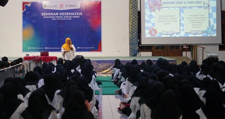 Pondok Pesantren (Ponpes) Gadingmangu berkolaborasi dengan Puskesmas Perak menggelar seminar. Foto: LINES.