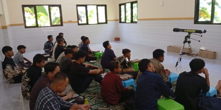 LDII Kota Banjar menggelar seminar rukyatul hilal untuk para generasi muda. Foto: LINES.