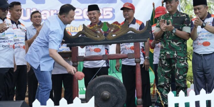 Wali Kota Jakut Hendra Hidayat menghadiri pembukaan LDII Fair. Foto: LINES.