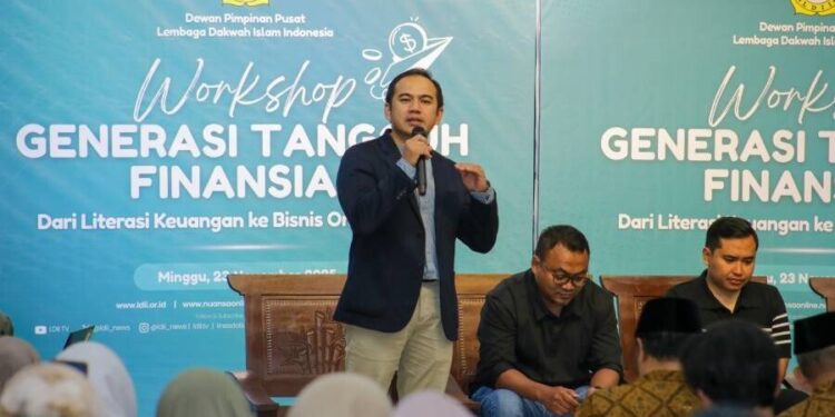 Vice President Small Medium Enterprise (VP SME) BSI Nana Suryana saat memberikan materi. Foto: LINES.