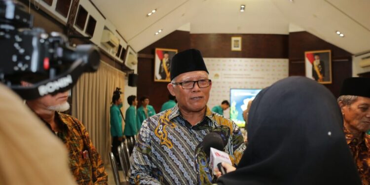 Ketua DPP LDII Rubiyo menegaskan pentingnya inovasi teknologi dalam budidaya kakao dan kopi, untuk meningkatkan produktivitas sekaligus memperbaiki mutu hasil perkebunan nasional. Foto: LINES