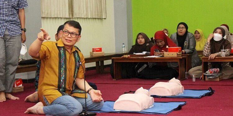 Lembaga Dakwah Islam Indonesia (LDII) mendukung terwujudnya generasi sehat menuju Indonesia emas. Hal ini ditegaskan Ketua Dewan Pimpinan Pusat (DPP) LDII, Muslim Tajuddin Chalid dalam menyambut Peringatan Hari Kesehatan Nasional (HKN) ke-61 tahun 2025, Rabu (12/11). Foto: LINES