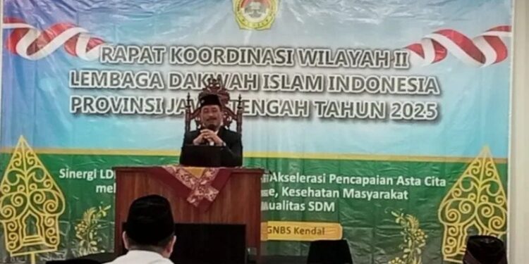 LDII Jawa Tengah menggelar Rapat Koordinasi Wilayah (Rakorwil) II di Kompleks GNBS Kebonadem, Barangsong, Kendal, Minggu, (16/11). Foto: LINES