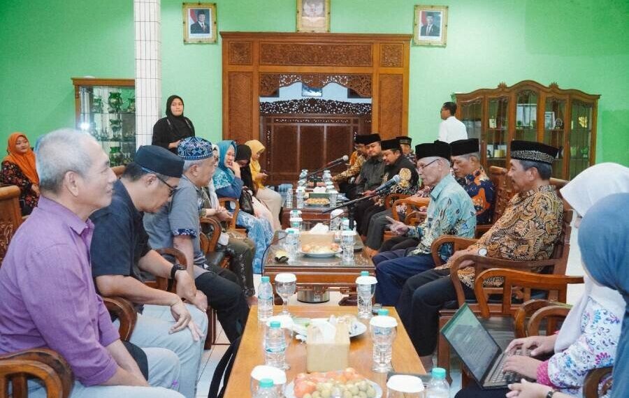 Dinas Kesehatan (Dinkes) Provinsi Jawa Timur bekerja sama dengan Badan Riset dan Inovasi Nasional (BRIN), melaksanakan pemetaan program kesehatan di Ponpes Wali Barokah. Foto: LINES.