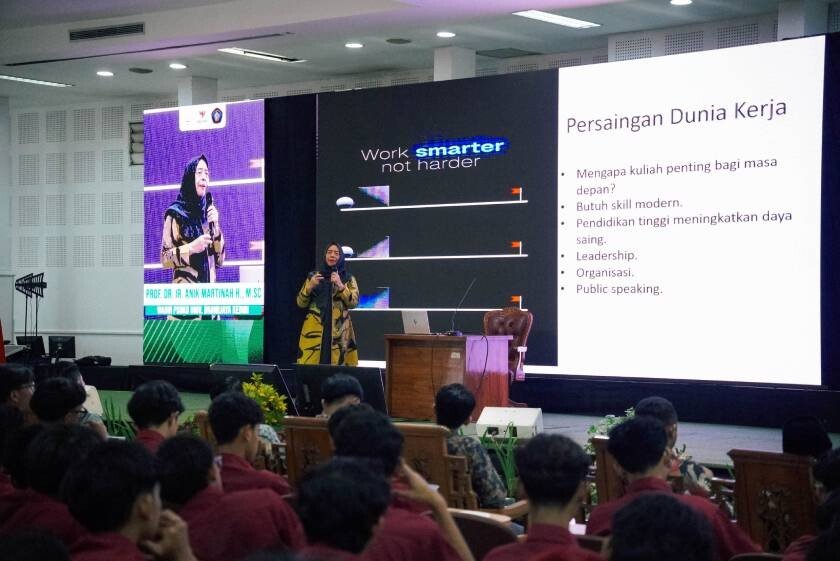 Pendidikan Kesetaraan Pondok Pesantren Salafiyah (PKPPS) Ulya Wali Barokah menyelenggarakan “Expo Kampus dan Sosialisasi Studi Lanjut Perguruan Tinggi”. Foto: LINES.