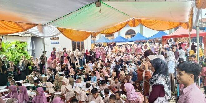 PC LDII Banyuwangi menggelar Festival Anak Saleh (FAS) dan Bazar UMKM 2025 di halaman Pondok Pesantren Pelajar dan Mahasiswa Nurul Huda. Foto: LINES.
