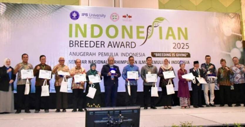 Warga LDII Raih Indonesian Breeder Award 2025, Ketum LDII Tegaskan Komitmen Pangan Masalah Kedaulatan Bangsa