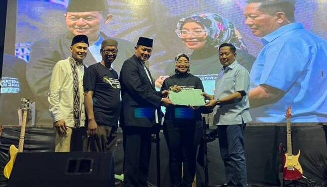 Pemerintah Kota (Pemkot) Tangerang menggelar Konser Amal Aksi Peduli Bencana Sumatera yang diinisiasi Tim Aksi Majelis Ulama Indonesia (MUI) dan Tim Tanggap Bencana Kota Tangerang. Foto: LINES.