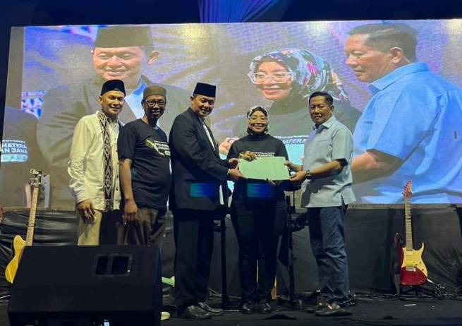 Pemerintah Kota (Pemkot) Tangerang menggelar Konser Amal Aksi Peduli Bencana Sumatera yang diinisiasi Tim Aksi Majelis Ulama Indonesia (MUI) dan Tim Tanggap Bencana Kota Tangerang. Foto: LINES.