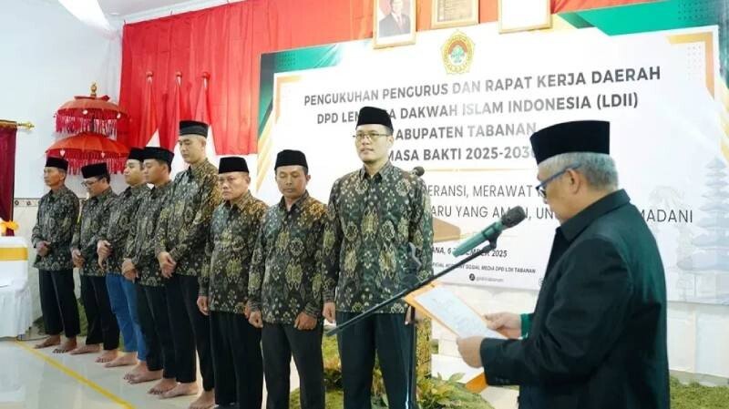 Pengukuhan pengurus DPD LDII Kabupaten Tabanan masa bakti 2025-2030. Foto: LINES.
