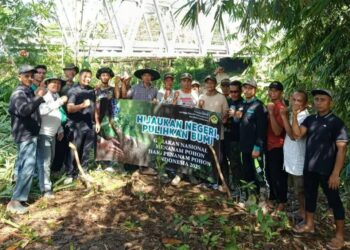 Komitmen Jaga Lingkungan, LDII Ambarawa Gelar Tanam Pohon di DAS Way Tebu