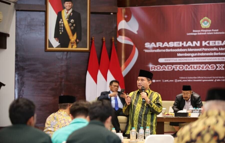Wakil Ketua Majelis Pelayanan Kesejahteraan Sosial (MPKS) Pimpinan Pusat Muhammadiyah Faozan Amar menjadi pembicara di Sarasehan Kebangsaan LDII. Foto: LINES.