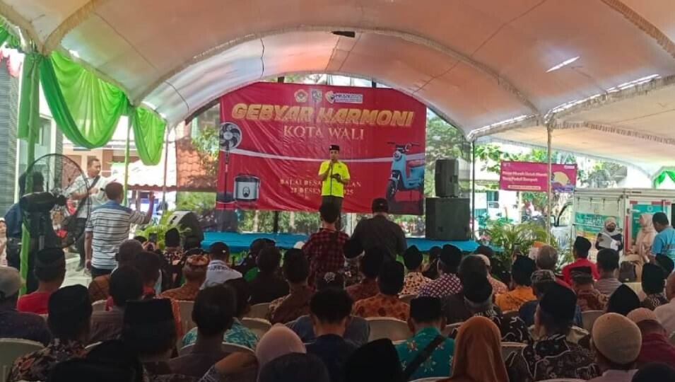 DPD LDII Kabupaten Demak menggelar Gebyar Harmoni Kota Wali 2025 untuk bakti sosial bantu warga terdampak banjir rob. Foto: LINES.
