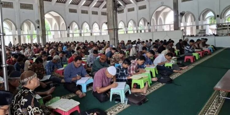 DPD LDII Kota Kediri kembali menggelar pengajian umum sebagai pembinaan keagamaan untuk warganya. Foto: LINES.