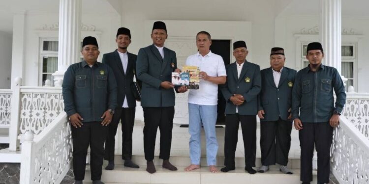 DPD LDII Tulang Bawang Barat (Tubaba) silaturahim dengan Bupati Tubaba, Novriwan Jaya. Foto: LINES.