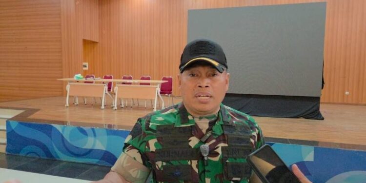 Koordinator TFG, Letkol Inf Surnadi, saat memberikan pembekalan Diklat PPIH 2026.