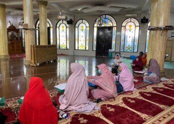 PAC LDII Sawahan Timur Gelar Pengajian Wanita dan Pelatihan Pemulasaran Jenazah