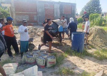 LDII dan Warga Laloeha Kerja Bakti Perbaiki Jalan Akses ke Masjid Al-Manshurin