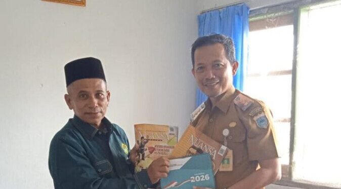 Untuk mempererat silaturahim dan sinergi dengan para pemangku kepentingan di tingkat kecamatan, PC LDII Kecamatan Labuan audiensi dengan Forum Koordinasi Pimpinan Kecamatan (Forkopimcam) Labuan. Audiensi dipimpin Ketua PC LDII Labuan, Suhari pada Sabtu (24/1). Foto: LINES