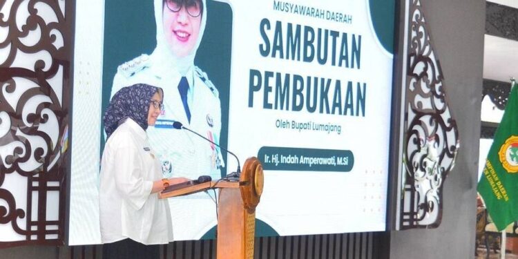 Bupati Lumajang, Indah Amperawati membuka Musyawarah Daerah (Musda) X DPD LDII Kabupaten Lumajang di Pendopo Arya Wiraraja. Foto: LINES.