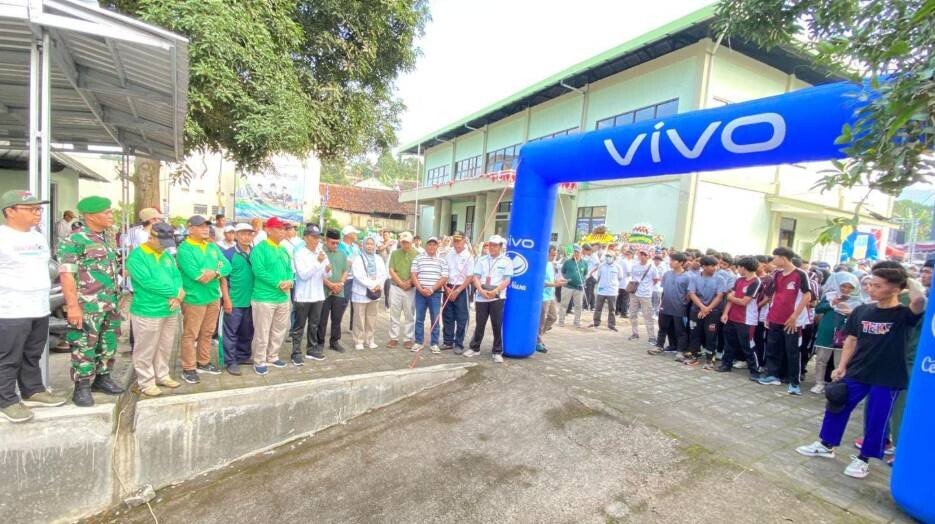 Jalan Sehat LDII Salatiga dalam rangka Hari Amal Bakti Kemenag. Foto: LINES.