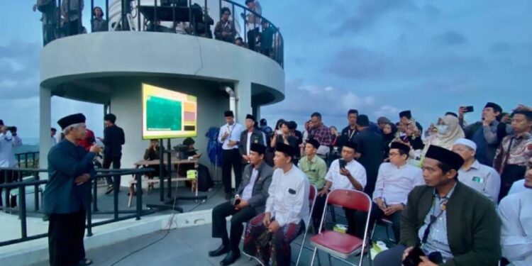 LDII Semarang turut memantau hilal Ramadan bersama ormas keagamaan lainnya. Foto: LINES.