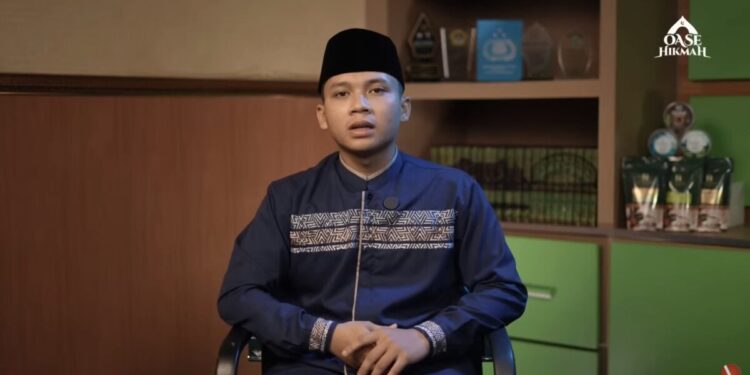 Oase Hikmah Ust. Midhal Faiz. Foto: LINES.