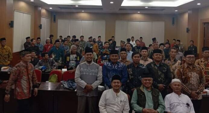 LDII DIY melatih Kader Rukyatul Hilal di Kantor DPD RI. Foto: LINES.