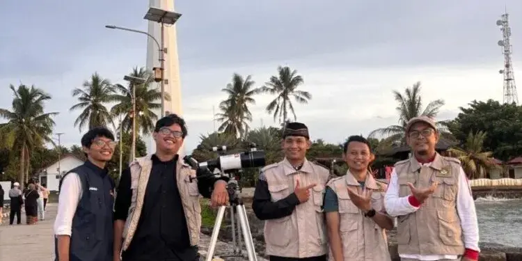 DPD LDII Kota Bogor melaksanakan kegiatan rukyatul hilal pada Selasa (17/2). Kegiatan ini merupakan bagian dari pengamatan hilal untuk penentuan awal bulan Hijriah yang dilakukan oleh tim rukyat DPD LDII Kota Bogor. Foto: LINES