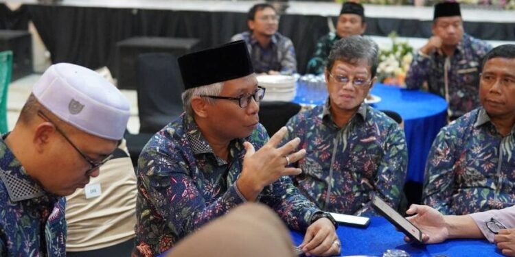 DPW LDII Kalimantan Selatan menggelar buka puasa bersama di Resto Lima Rasa, yang dihadiri belasan wartawan. Foto: LINES.