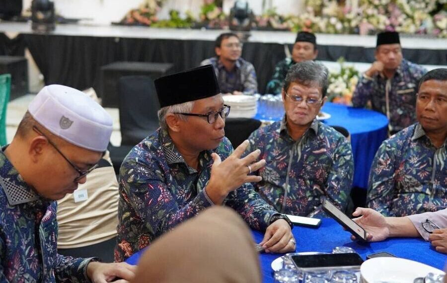 DPW LDII Kalimantan Selatan menggelar buka puasa bersama di Resto Lima Rasa, yang dihadiri belasan wartawan. Foto: LINES.