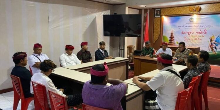 LDII Tabanan menghadiri rapat koordinasi dengan Babinsa dan Babinkamtibmas, tokoh adat, pecalang, serta tokoh masyarakat setempat. Foto: LINES.