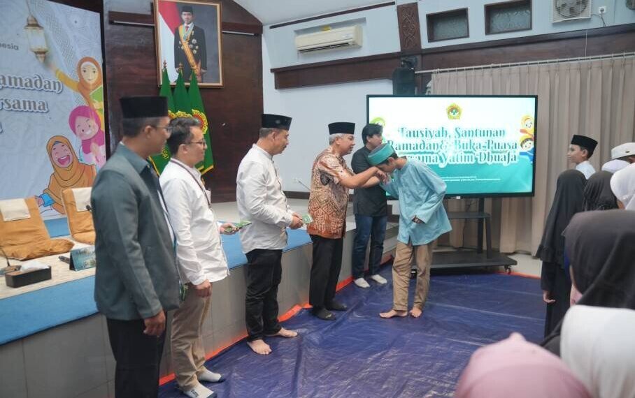Santunan Yatim dan Dhuafa DPP LDII pada momen Ramadan. Foto: LINES.
