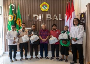 DPW LDII Bali Bagikan Hadiah Ramadan untuk Guru dan Warga