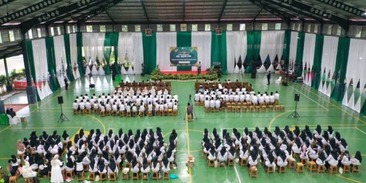 Pondok Pesantren (Ponpes) Minhaajurrosyidiin Jakarta kembali menggelar Ujian Hafalan Al Quran (UHQ). Foto: LINES.