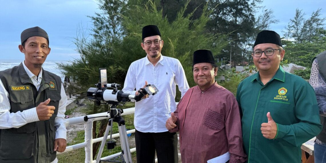 LDII Bengkulu Berpartisipasi Amati Hilal Awal Ramadan Bersama Kemenag di Pantai Pasir Putih