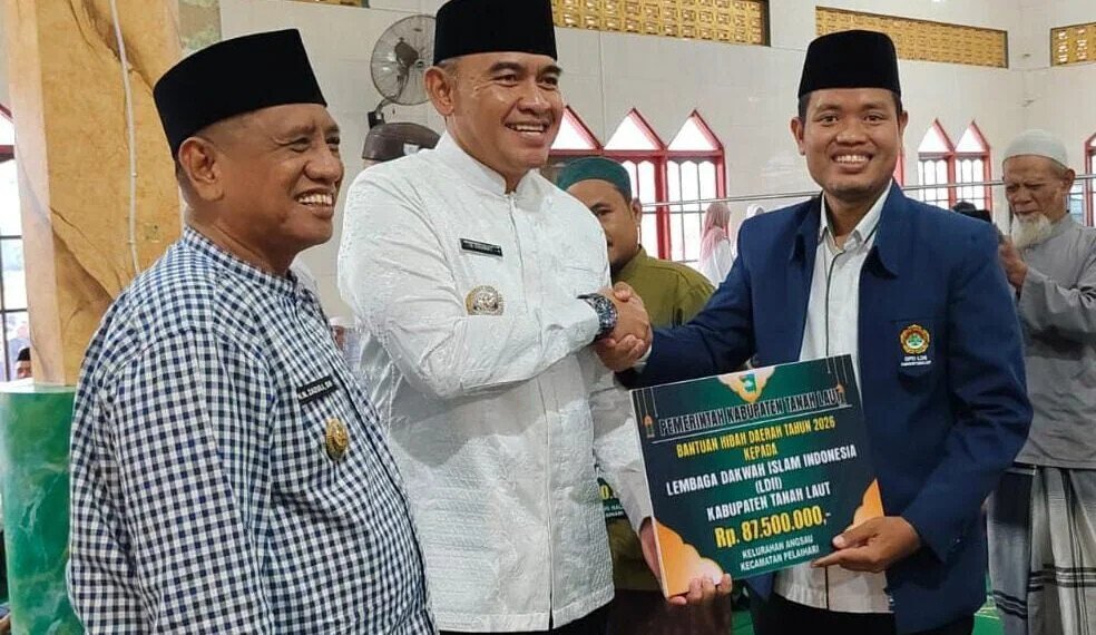 Pemerintah Kabupaten Tanah Laut, Kalimantan Selatan menggelar Safari Ramadan untuk mempererat silaturahmi antara pemerintah daerah dengan para tokoh agama, tokoh masyarakat, dan warga. Foto: LINES
