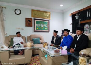 Pengurus Ponpes Wali Barokah Silaturahim Idul Fitri dengan Ketua Umum MUI Pusat