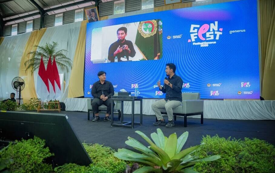 Founder Ruang Generus, Fiqhi Hidayatulah menjadi pembicara di GenFest Munas X LDII 2026. Foto: LINES.