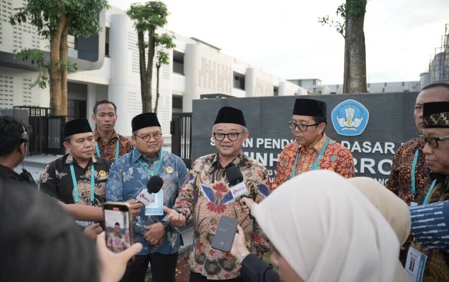 Menteri Pendidikan Dasar dan Menengah (Mendikdasmen) RI, Abdul Mu’ti menjadi pembicara di Munas X LDII 2026. Foto: LINES.