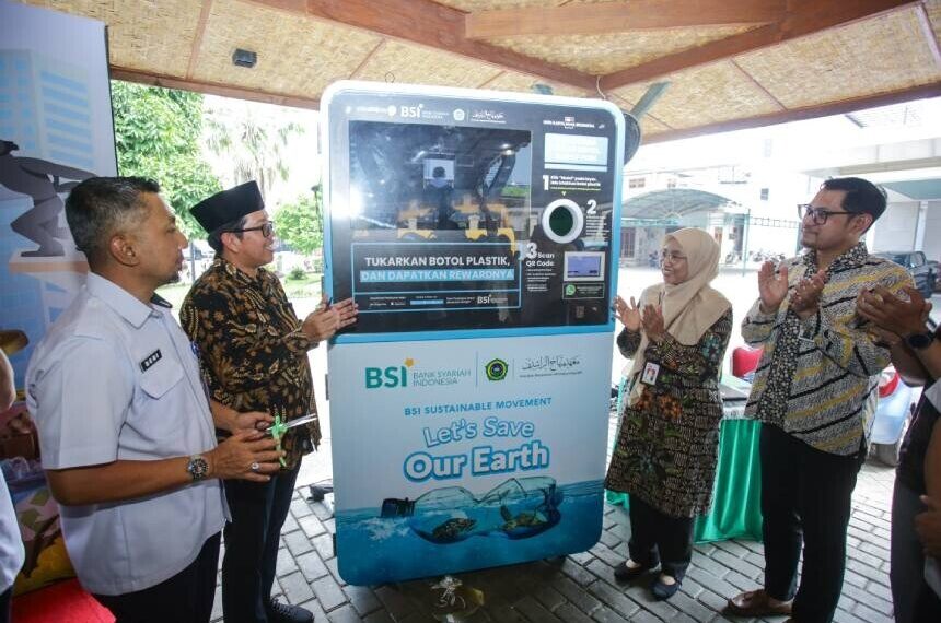 BSI Dorong Ekonomi Hijau dan Inklusi Keuangan Syariah di Ponpes Minhajurrosyidin