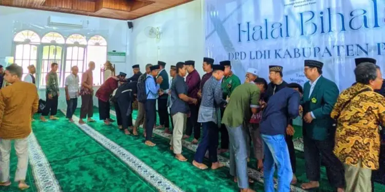 LDII Kabupaten Paser menggelar pengajian umum dan halal bihalal yang dihadiri Ribuan warga dari berbagai Pimpinan Cabang (PC) dan Pimpinan Anak Cabang (PAC) se-Kabupaten Paser, Kalimantan Timur. Foto: LINES