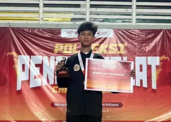 Siswa SMP Wali Barokah Boarding School Kota Kediri Raih Emas