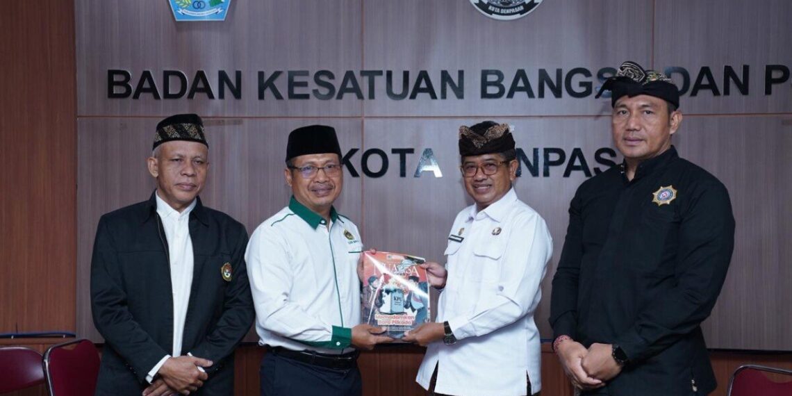 DPD LDII Denpasar audiensi dengan Kepala Badan Kesatuan Bangsa dan Politik dan FKUB. Foto: LINES.