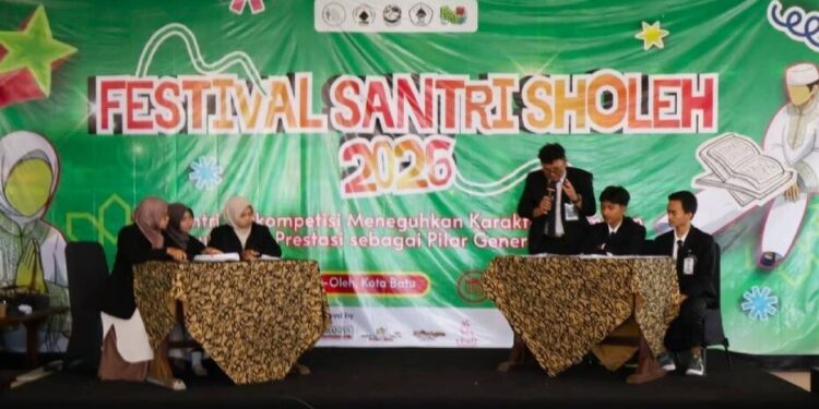 Pondok Pesantren Mahasiswa (PPM) Al-Kautsar dan PPM Baitul Jannah naungan LDII menggelar Festival Santri Soleh. Foto: LINES.