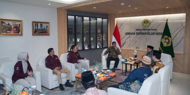 DPP LDII menerima kunjungan Bank BJB Syariah di kantor DPP LDII, Senayan. Foto: LINES.