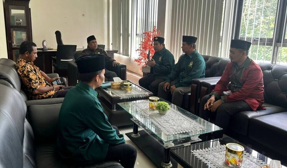 DPD LDII Kota Tual silaturrahim dengan Kepala Kantor Kementerian Agama (Kakan Kemenag) Kota Tual, Echan Rumaf. Foto: LINES.