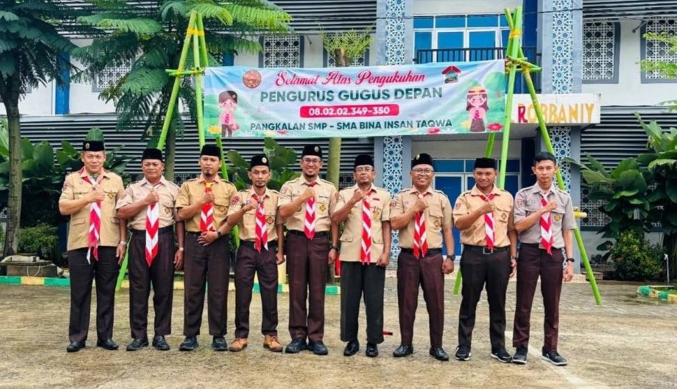 Pengukuhan Gudep Pramuka di lingkungan Ponpes Rowdhotul Alimir Robbaniy, Kabupaten Lampung Tengah. Foto: LINES.