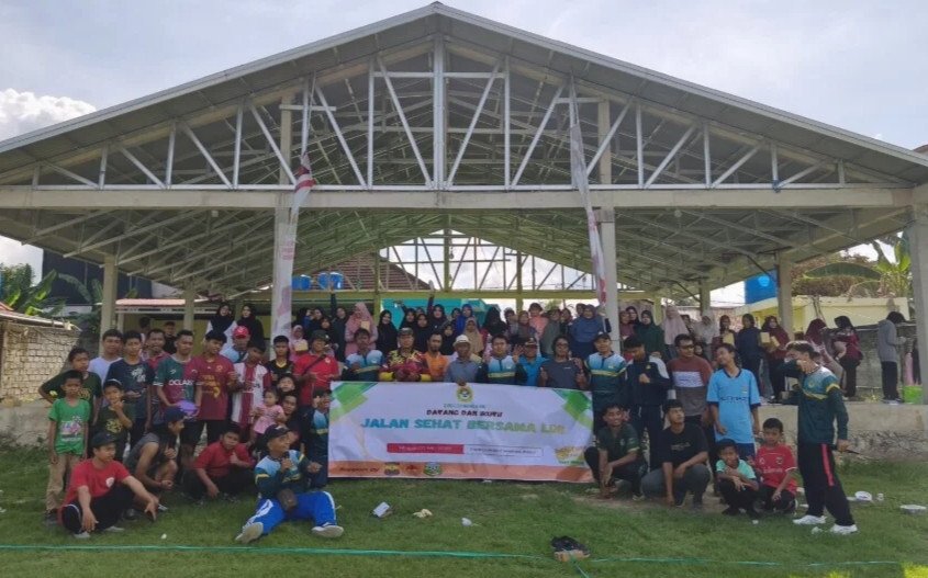 DPD LDII Kabupaten Nunukan menggelar jalan sehat yang dihadiri sekitar 250 warga dari berbagai PC dan PAC LDII di wilayah Kecamatan Nunukan dan Nunukan Selatan, Kalimantan Utara. Foto: LINES
